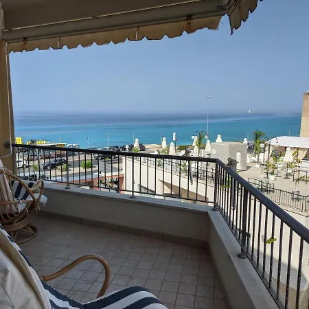 アパート In Rosa Virginia