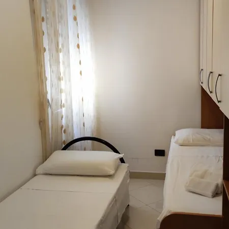 Apartment In Rosa Virginia