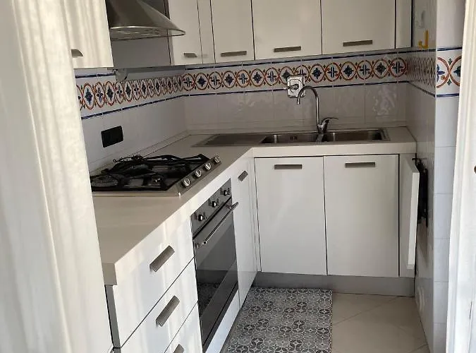 In Rosa Virginia * Gallipoli